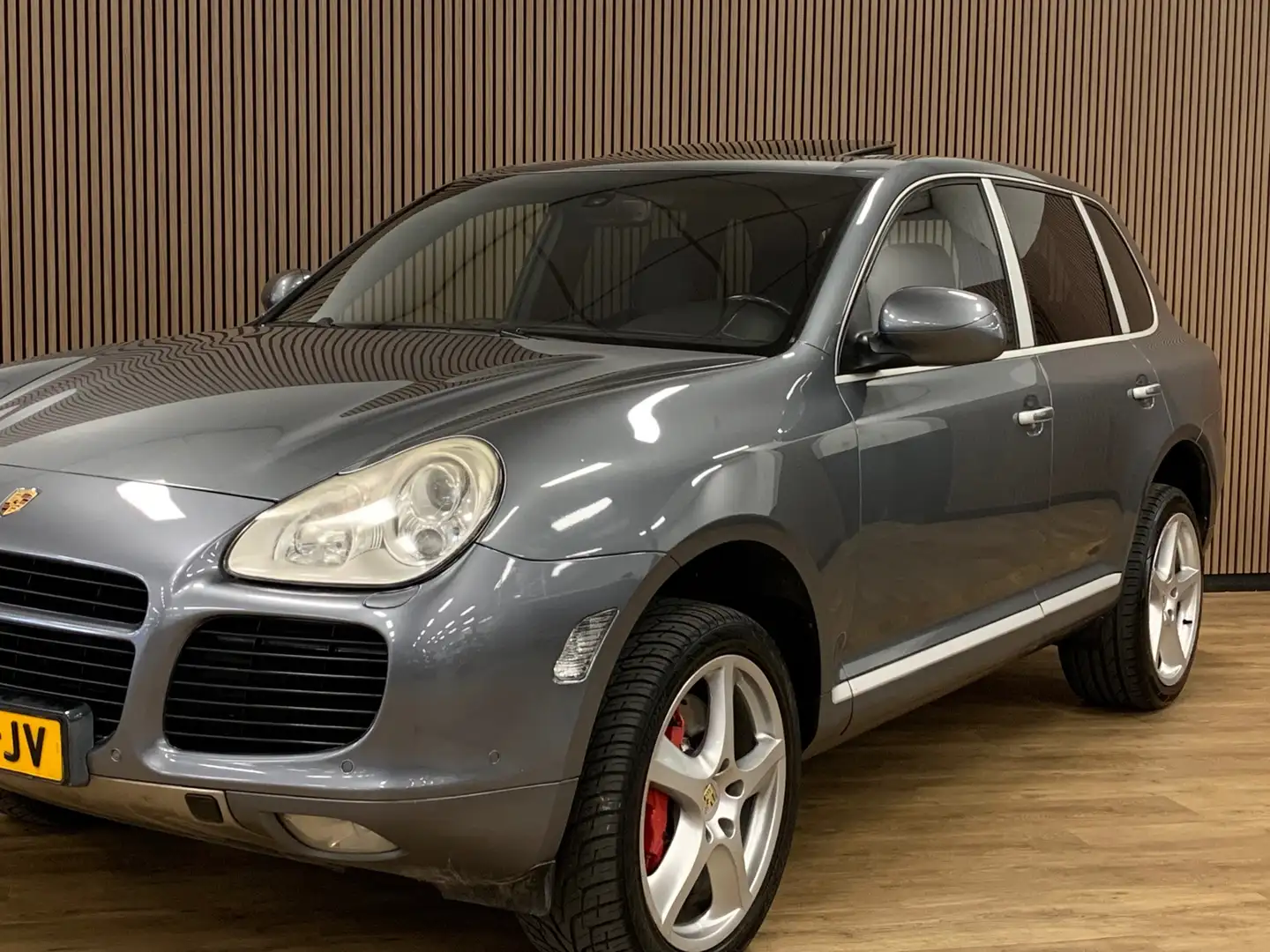 Porsche Cayenne 4.5 Turbo S|Youngtimer|500PK|Opendak| Grijs - 2