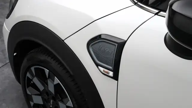 Mini Countryman view 15