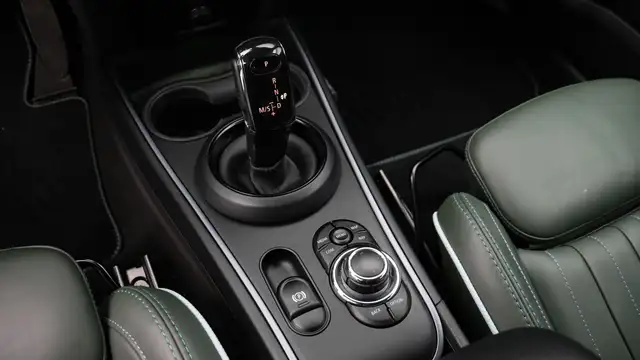 Mini Countryman view 25