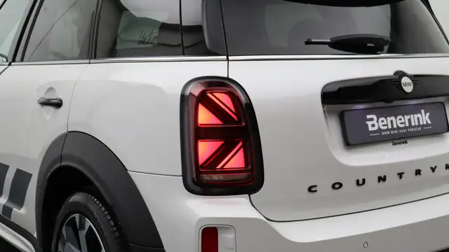 Mini Countryman view 19