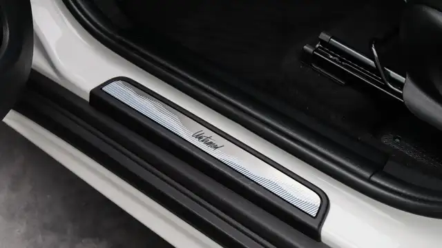 Mini Countryman view 21