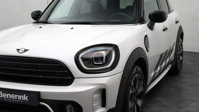 Mini Countryman view 12