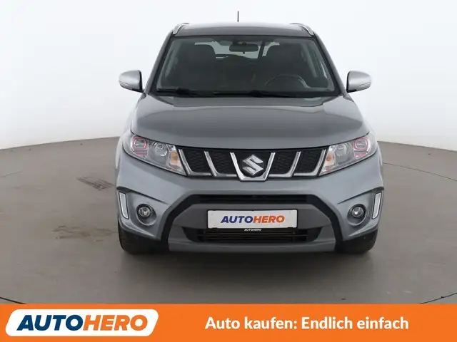 Suzuki Vitara view 9