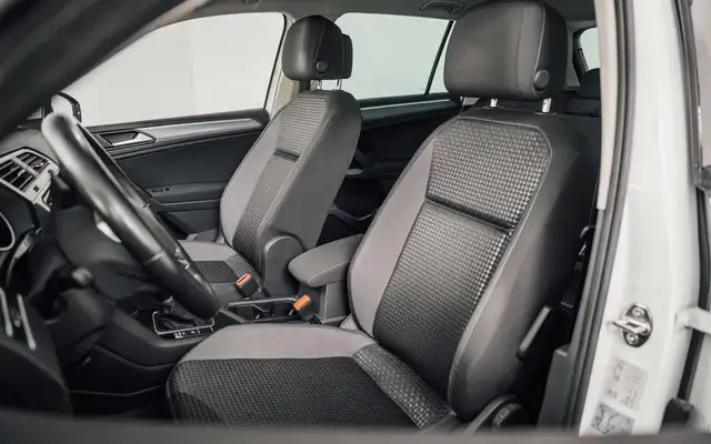 Volkswagen Tiguan view 11