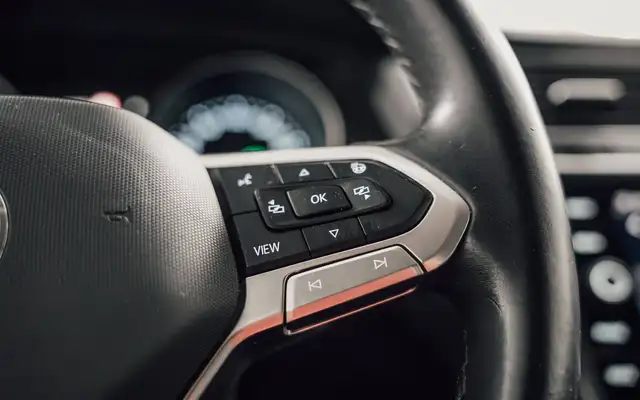 Volkswagen Tiguan view 18