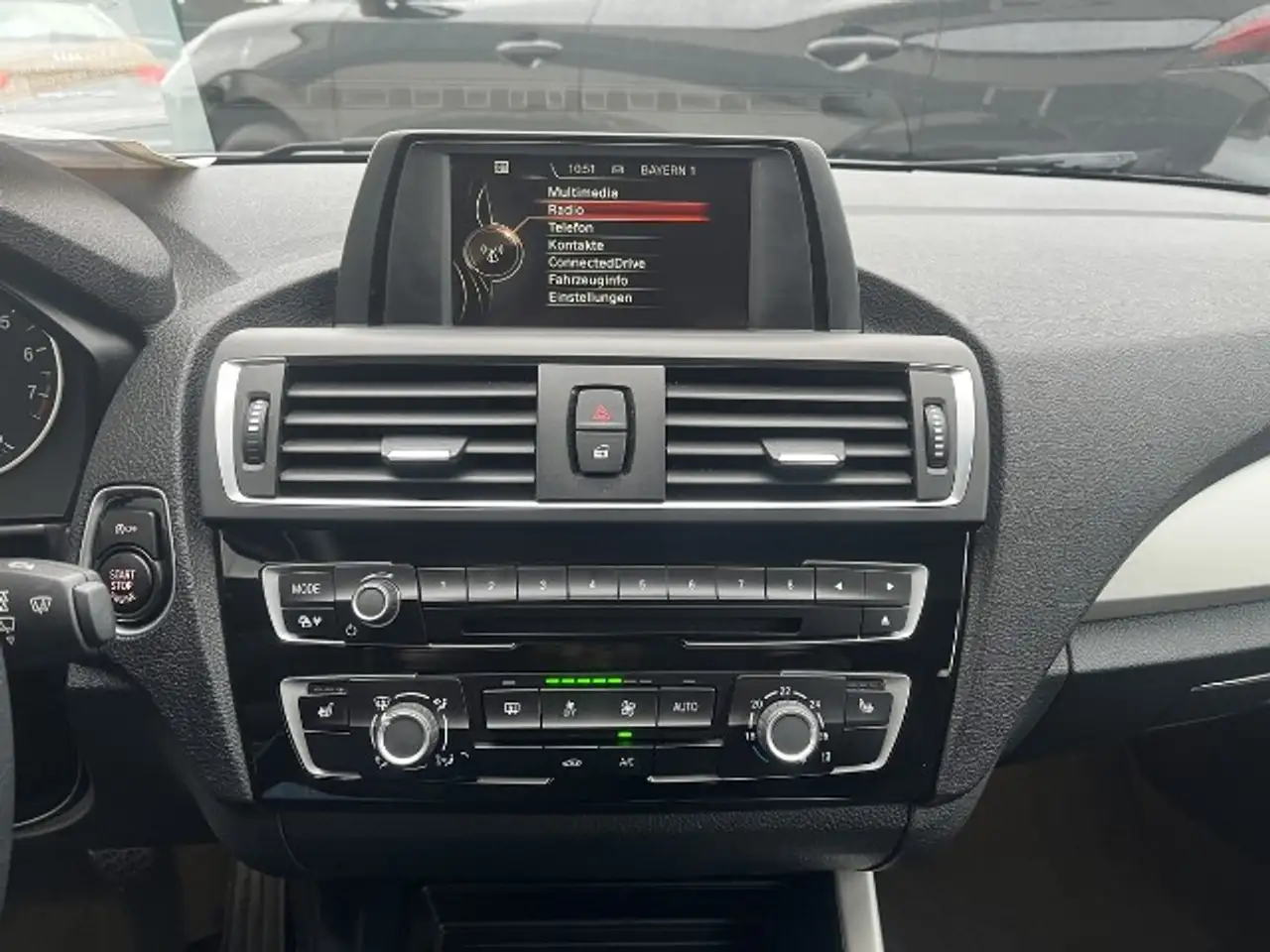 BMW 118 i Advantage 8- fach bereift — photo 8