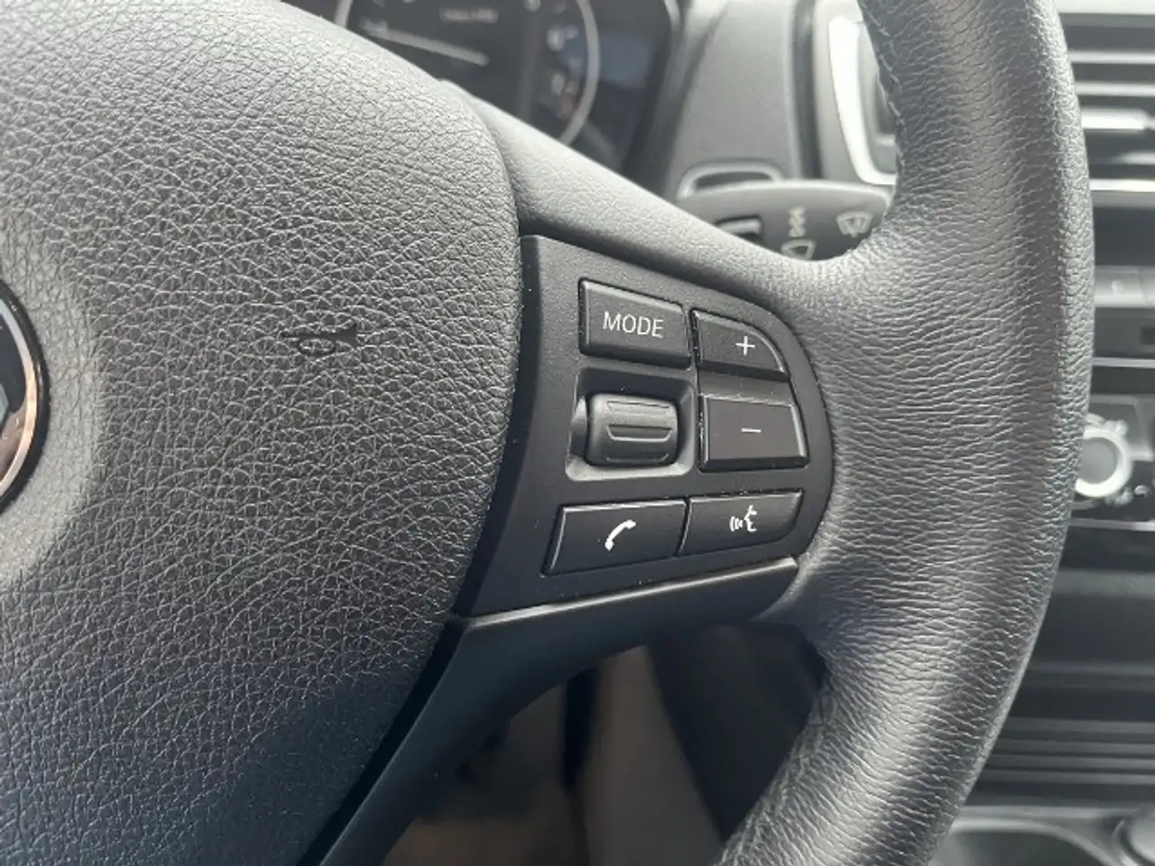 BMW 118 i Advantage 8- fach bereift — photo 9
