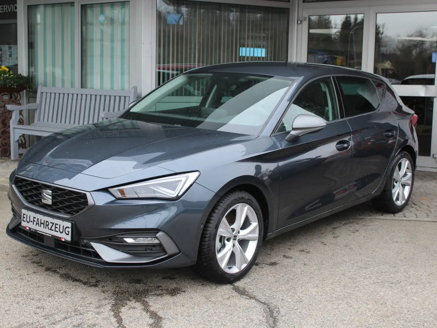 SEAT Leon 1.5 eTSI DSG Matrix 5JAHRE/150.000km! Gris - 1