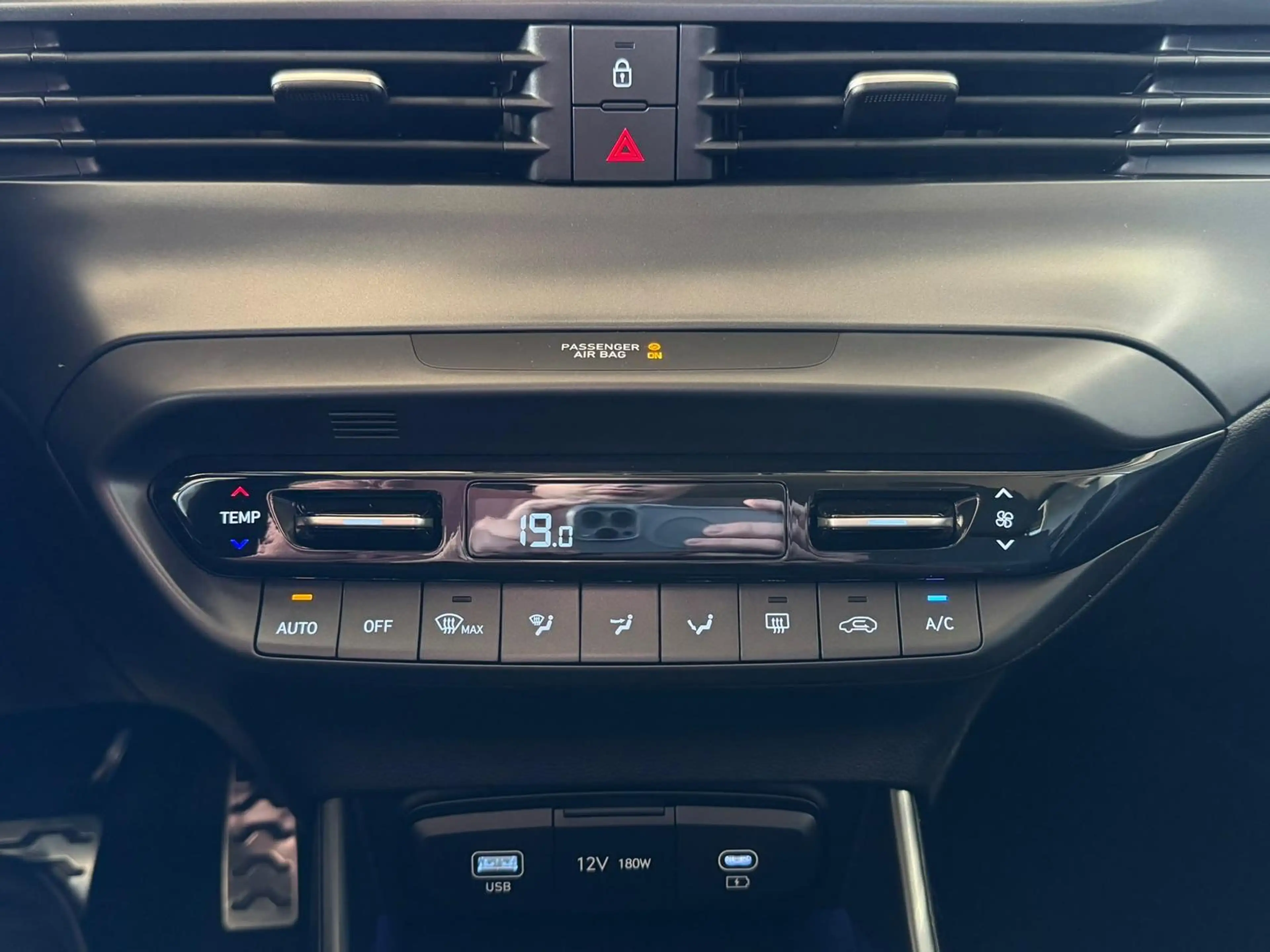 Hyundai BAYON Comfort Plus 1.0 T-GDI 7-DCT AT / Tempomat / Kamer — photo 15