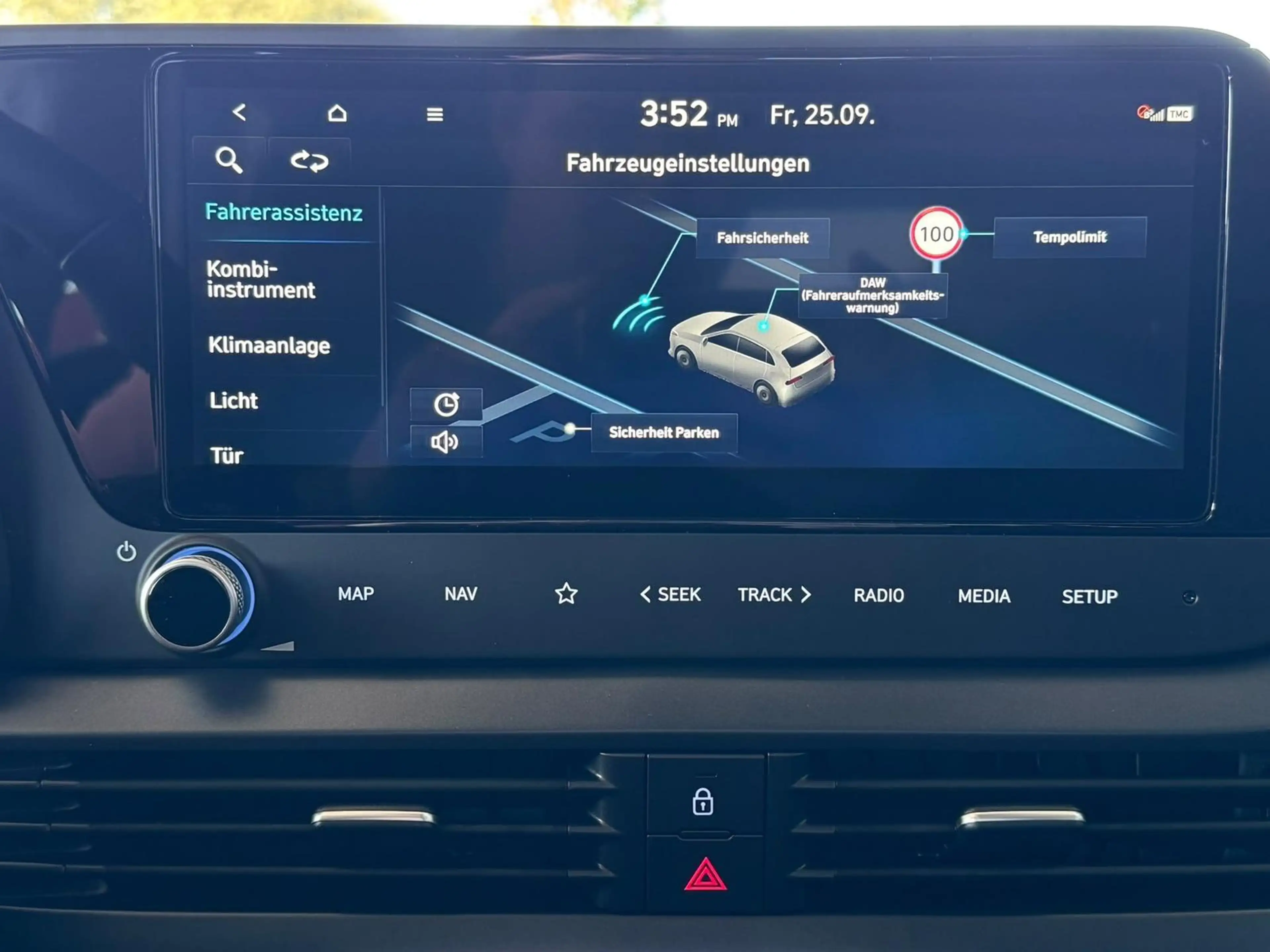 Hyundai BAYON Comfort Plus 1.0 T-GDI 7-DCT AT / Tempomat / Kamer — photo 14