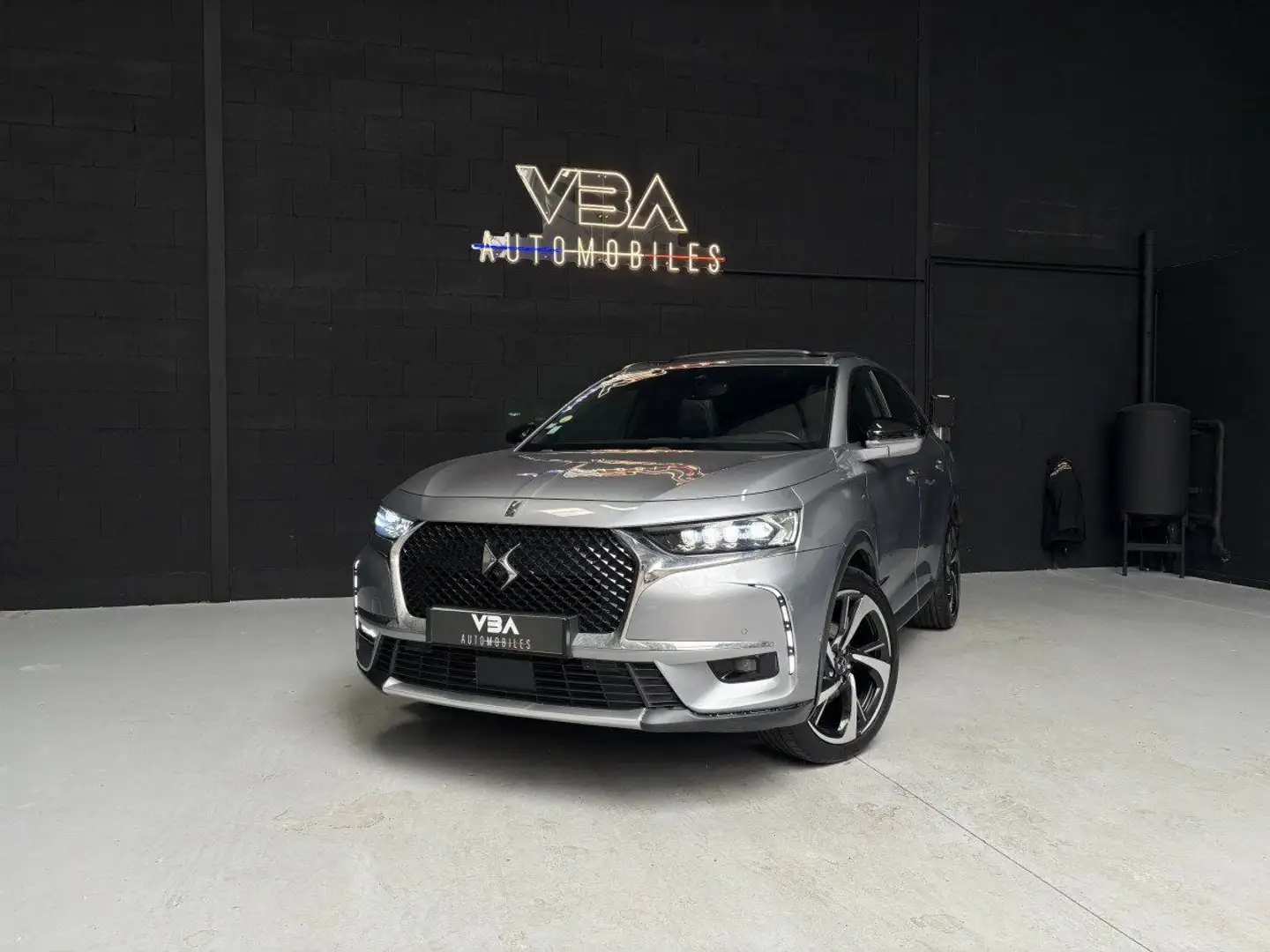 DS Automobiles DS 7 Crossback BlueHDi 180 Automatique Grand Chic Gris - 2