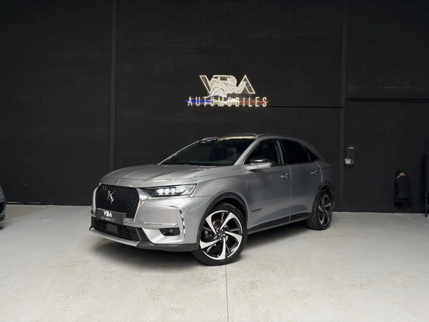 DS Automobiles DS 7 Crossback BlueHDi 180 Automatique Grand Chic Gris - 1