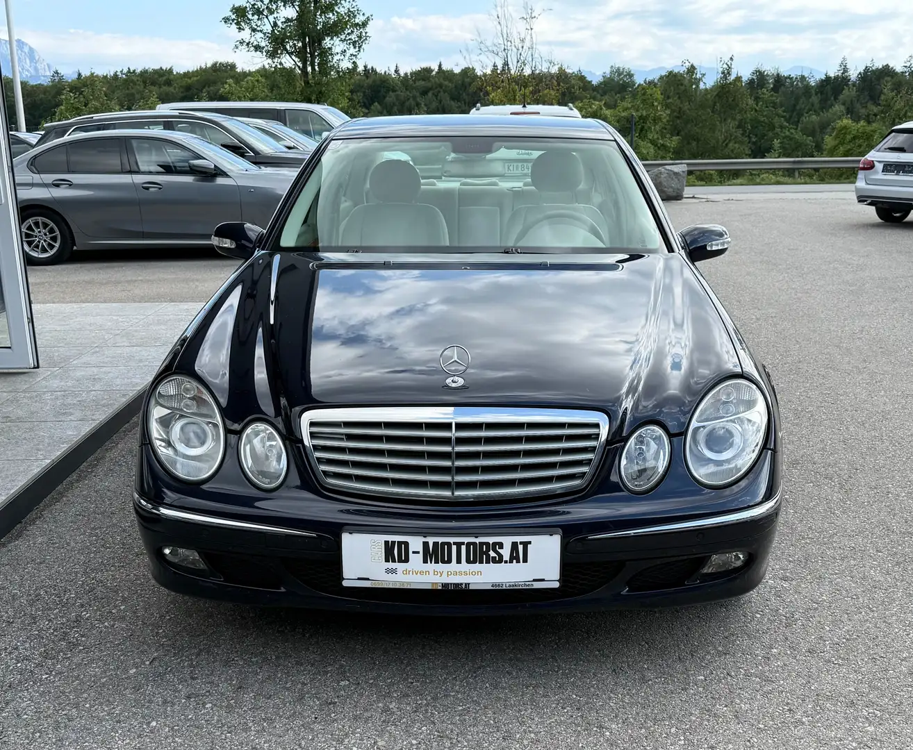 Mercedes-Benz E 220 CDI Aut. Blau - 2