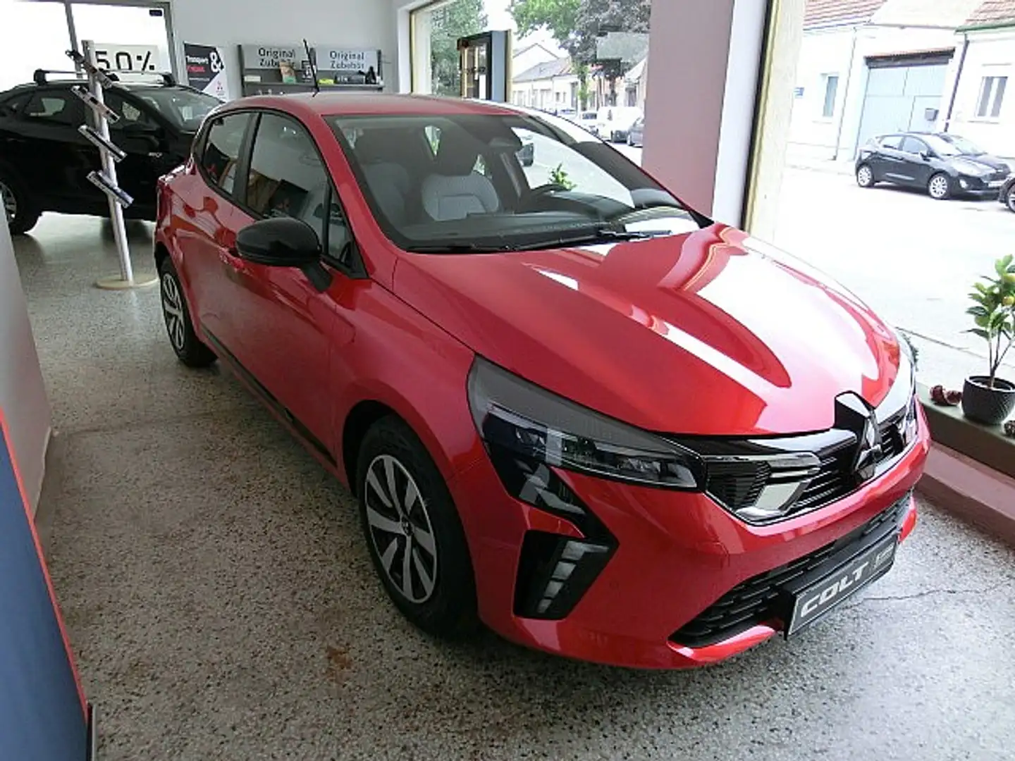 Mitsubishi Colt 1,0 MPI-T Invite Rosso - 1