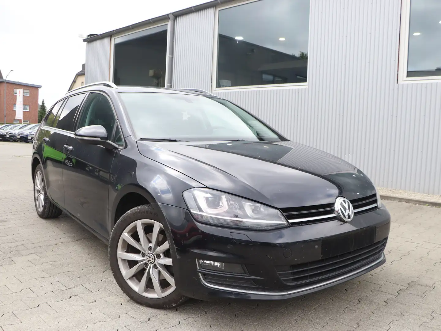 Volkswagen Golf Variant VII 2.0 TDI HIGHLINE XENON, NAVI-DM Schwarz - 1