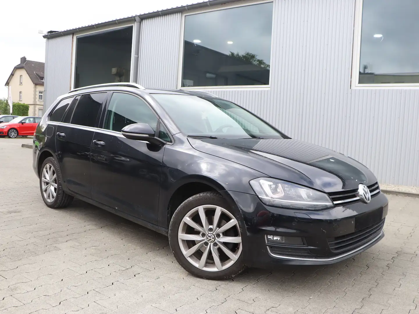 Volkswagen Golf Variant VII 2.0 TDI HIGHLINE XENON, NAVI-DM Schwarz - 2