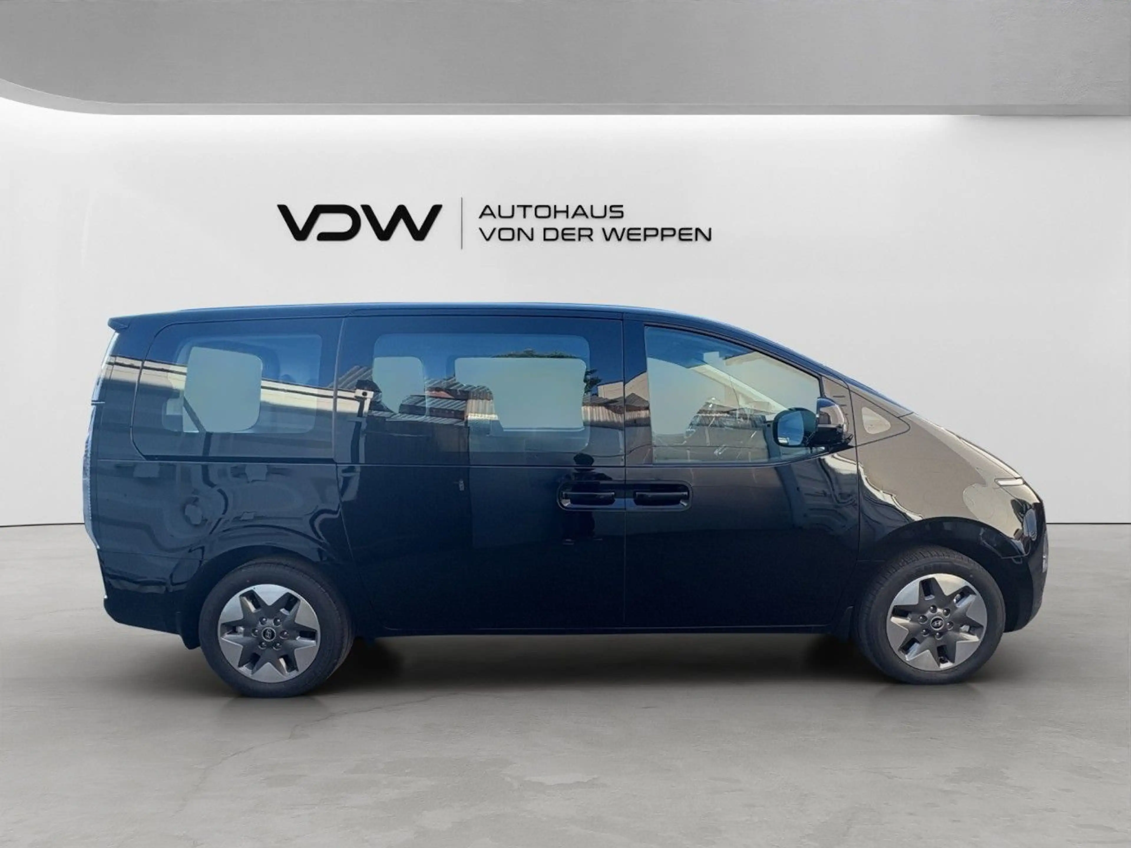 Hyundai STARIA STARIA HEV TREND + EASY-A.-PAKET+GLASDACH U.V.M! — photo 10