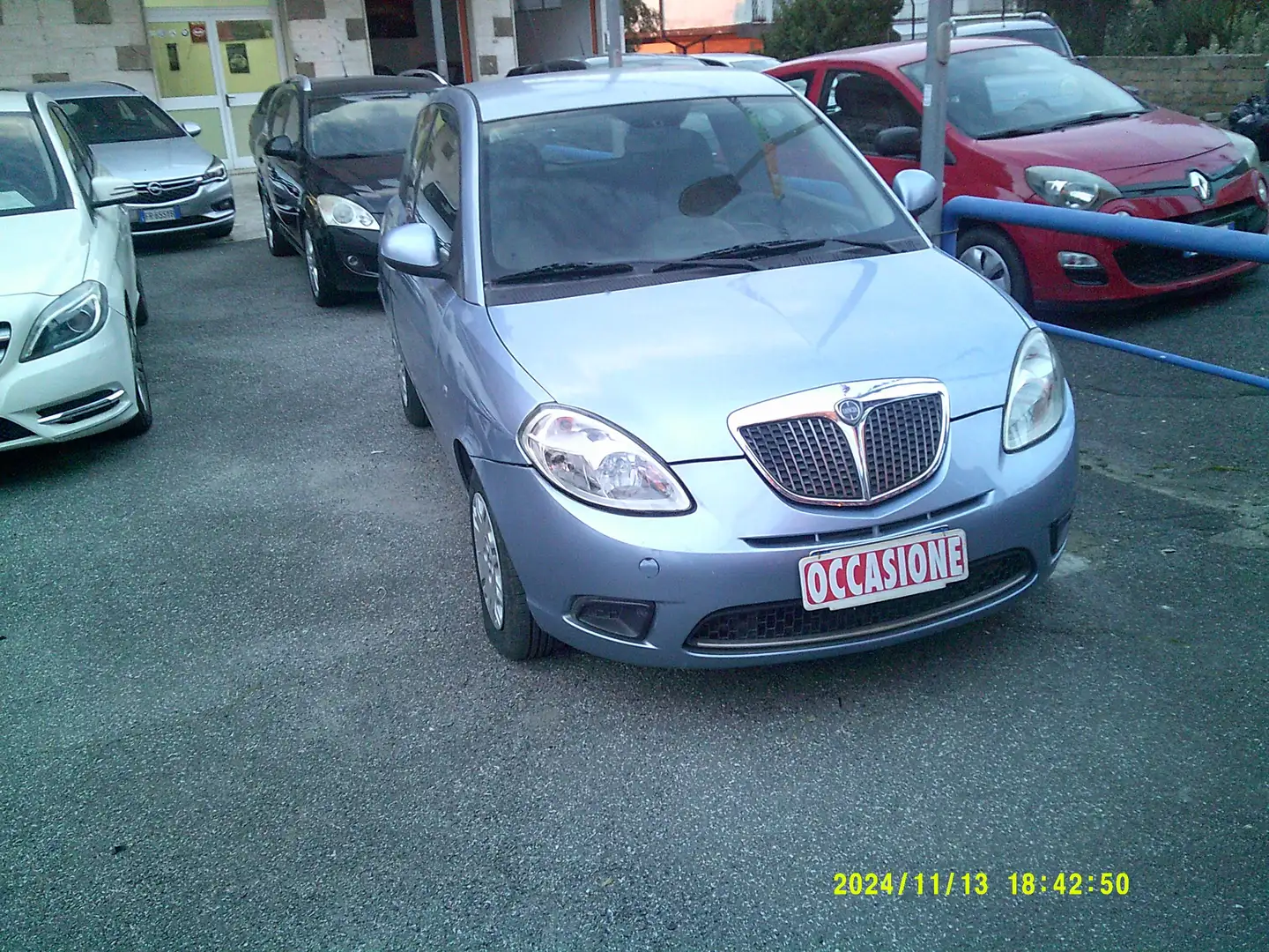 Lancia Ypsilon Ypsilon II 2007 1.4 8v Argento ecochic Gpl Grijs - 1