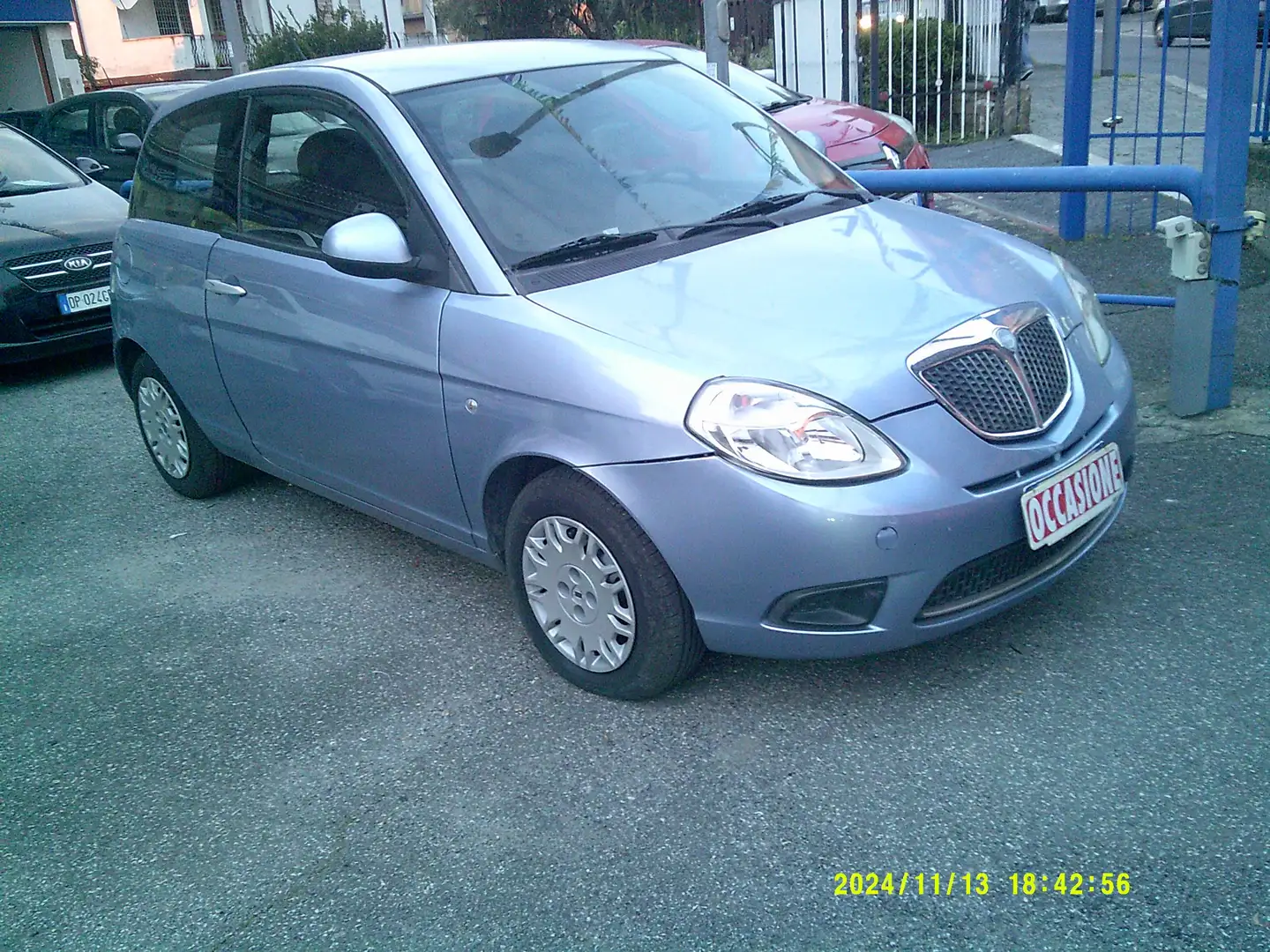 Lancia Ypsilon Ypsilon II 2007 1.4 8v Argento ecochic Gpl Grijs - 2