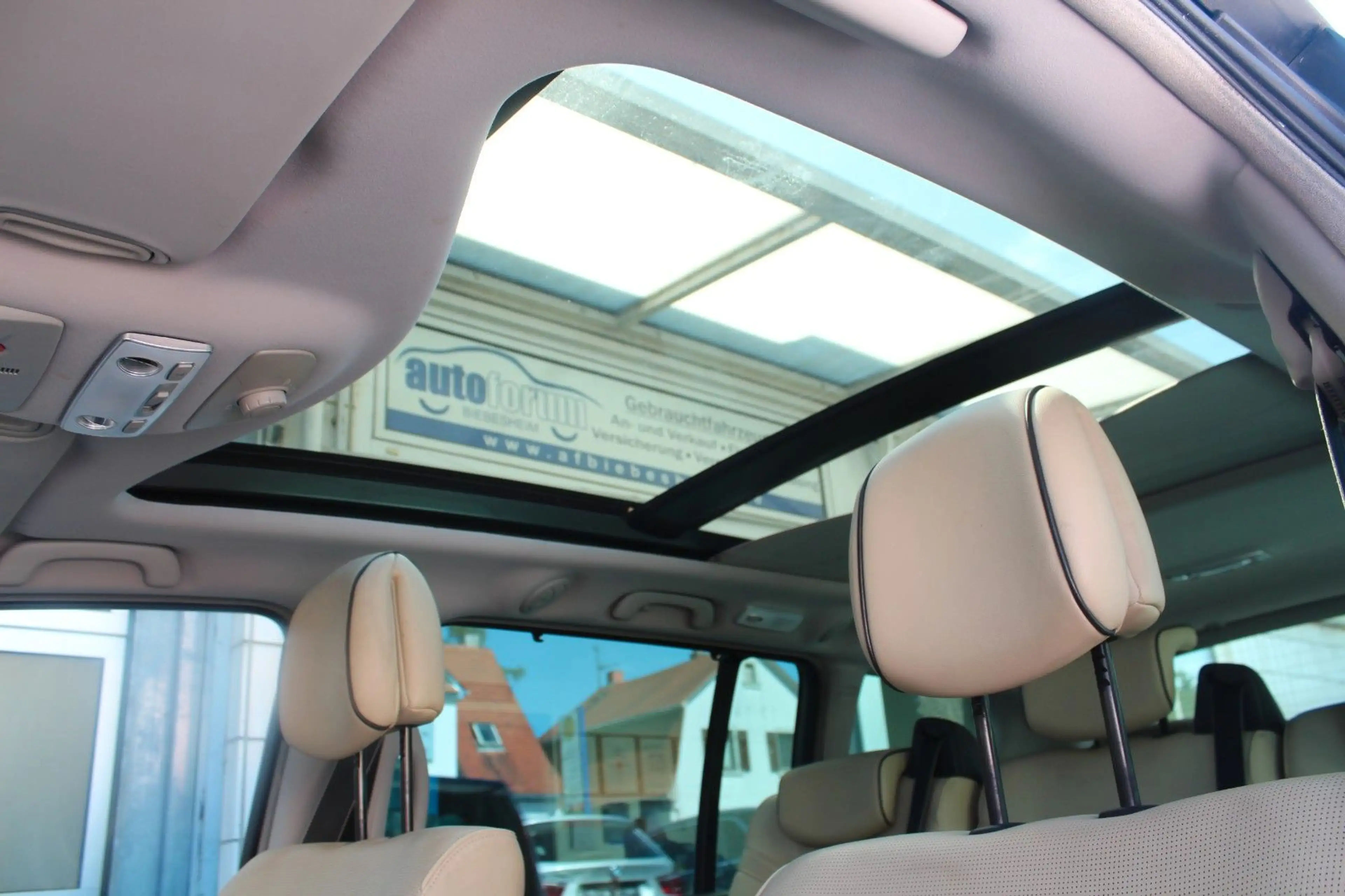 Renault Grand Espace 2.0 dCi Initiale Paris Pano*Xenon — photo 11