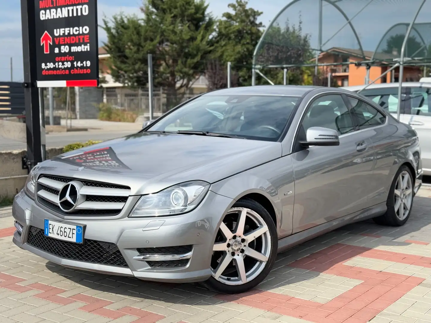 Mercedes-Benz C 220 C 220 CDI BlueEFFICIENCY Coupé Avantgarde Gris - 2