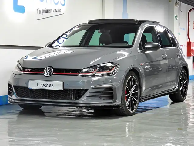 Volkswagen Golf view 5