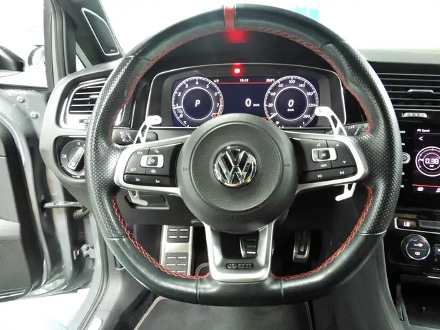 Volkswagen Golf view 15