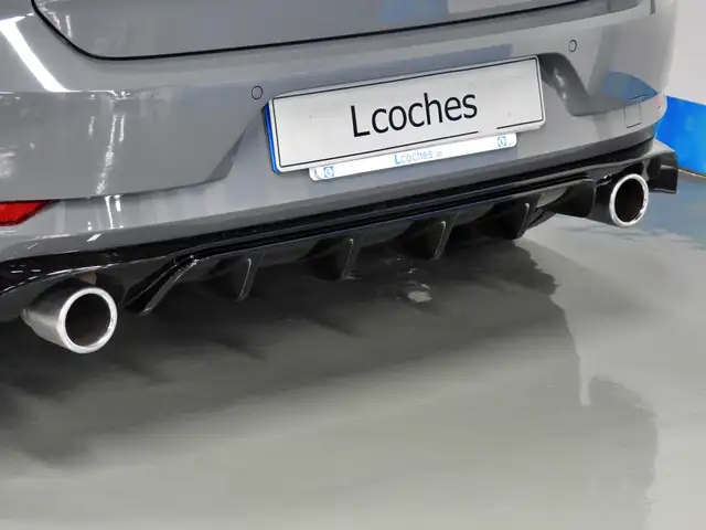 Volkswagen Golf view 10