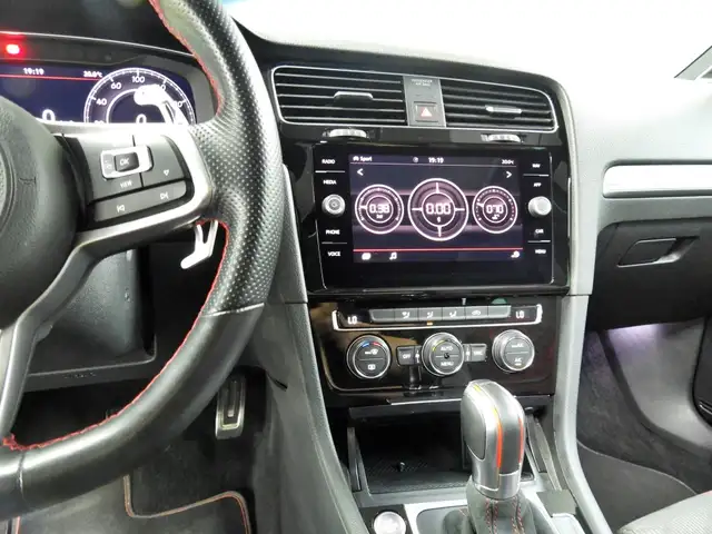 Volkswagen Golf view 16