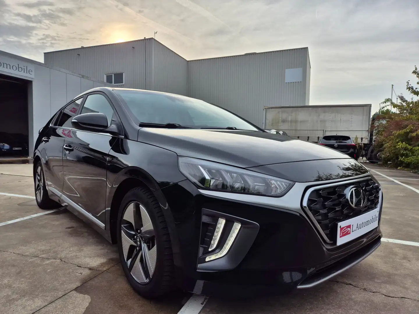Hyundai IONIQ 1.6 GDi HEV // HYBRID // 2022 !! Noir - 2