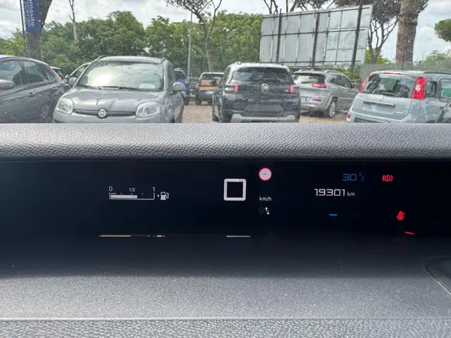 Citroen C3 view 11