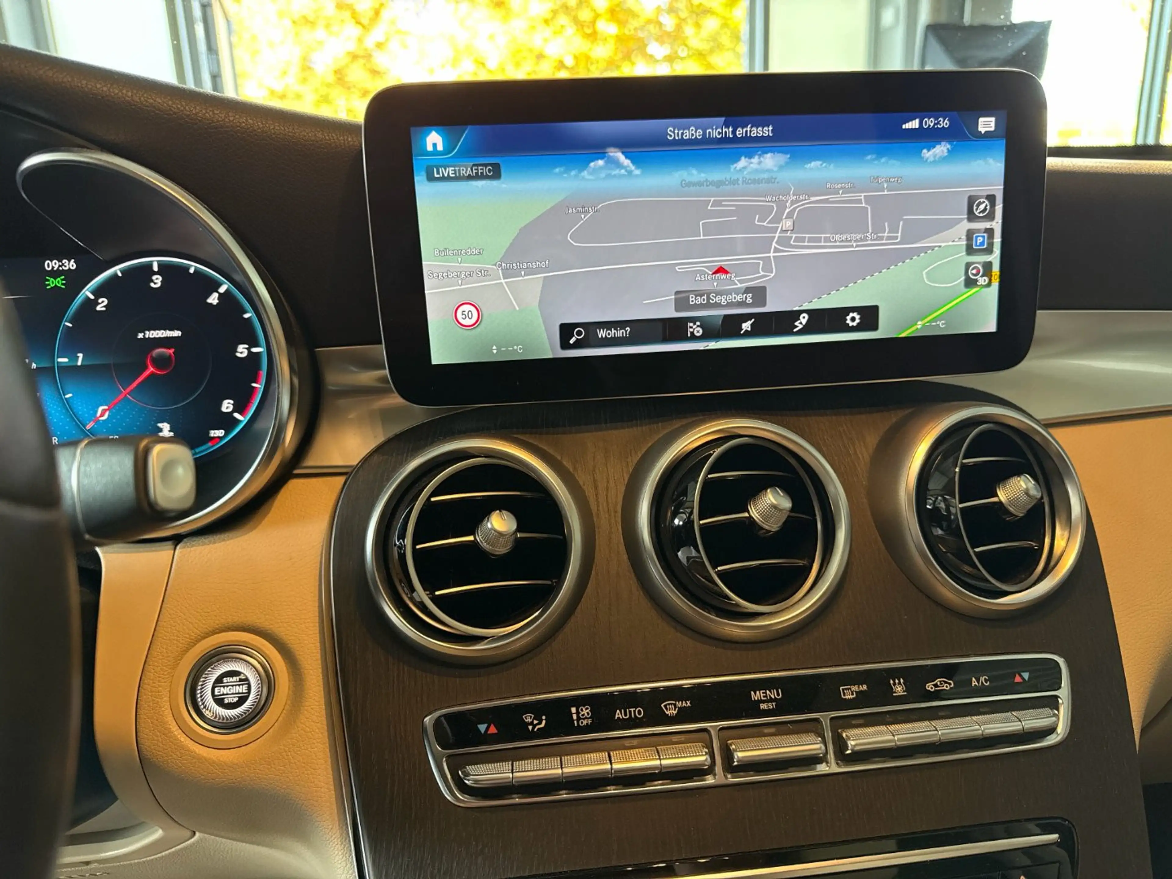 Mercedes-Benz GLC 220 d 4Matic*Panorama*AHK — photo 15