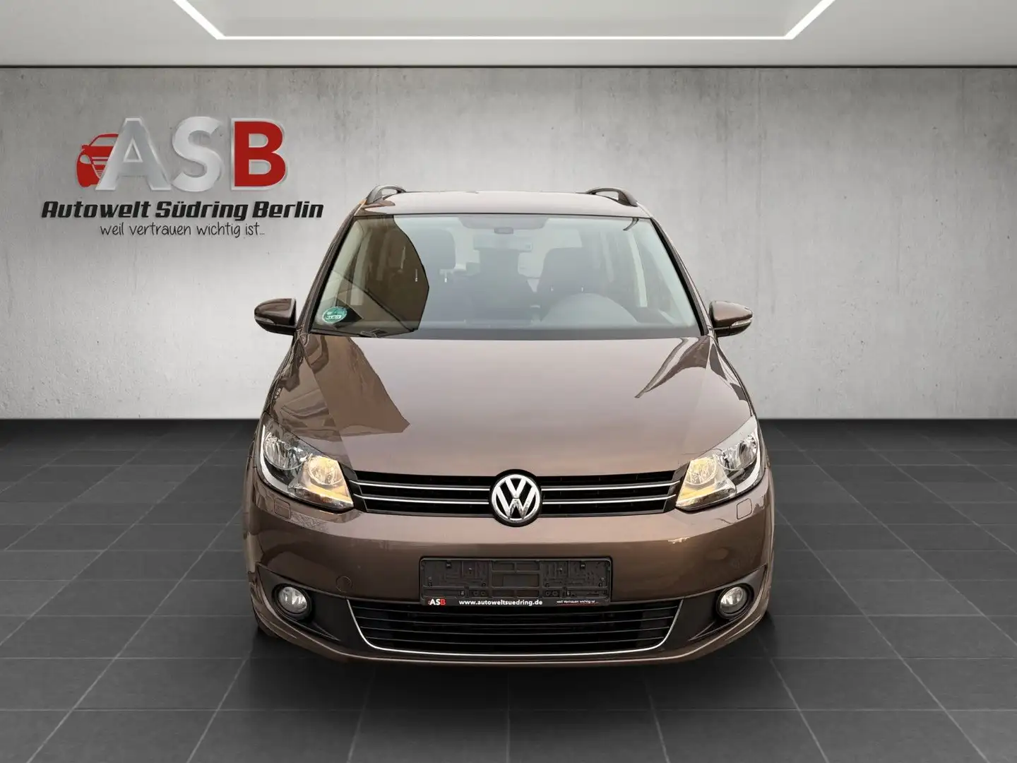 Volkswagen Touran Comfortline Braun - 2