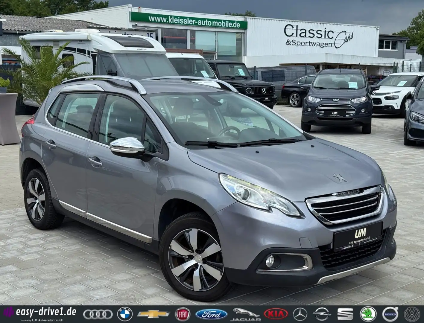 Peugeot 2008 Allure 1.2. Aut./AHK/PDC/TEMPOMAT/KLIMAAUTO Grau - 1