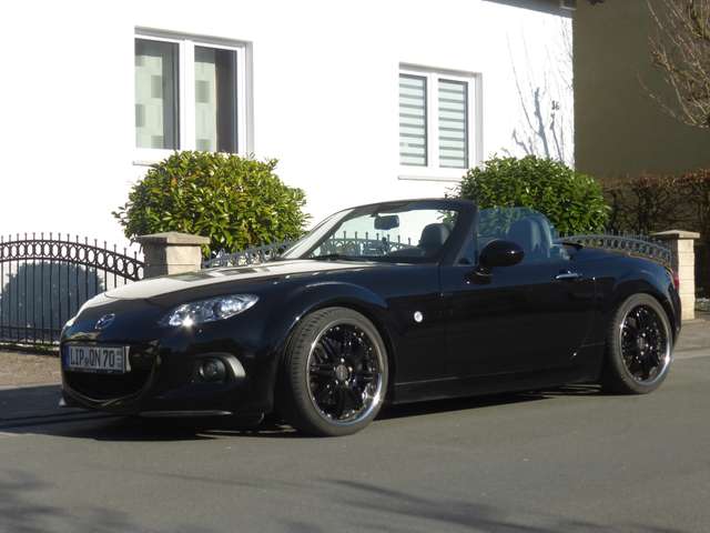 Imagine Mazda MX-5 2.0 Sports-Line Roadster Coupe
