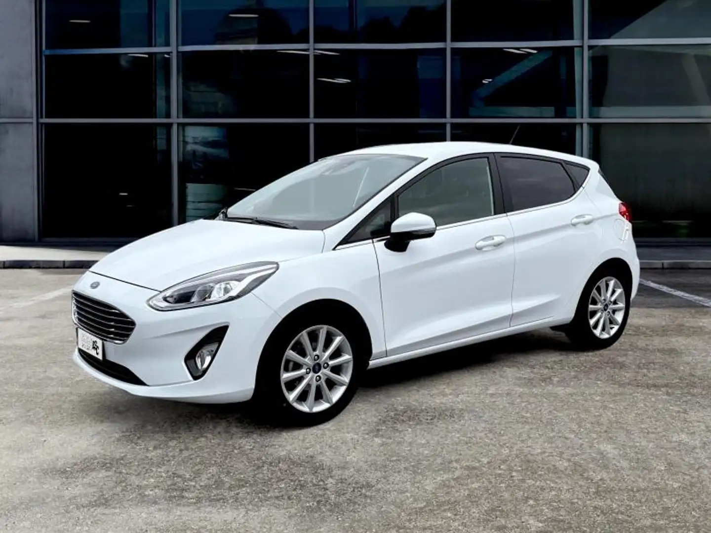 Ford Fiesta 1.1 BENZ Titanium 85cv OK NEOPATENTATI Schwarz - 1