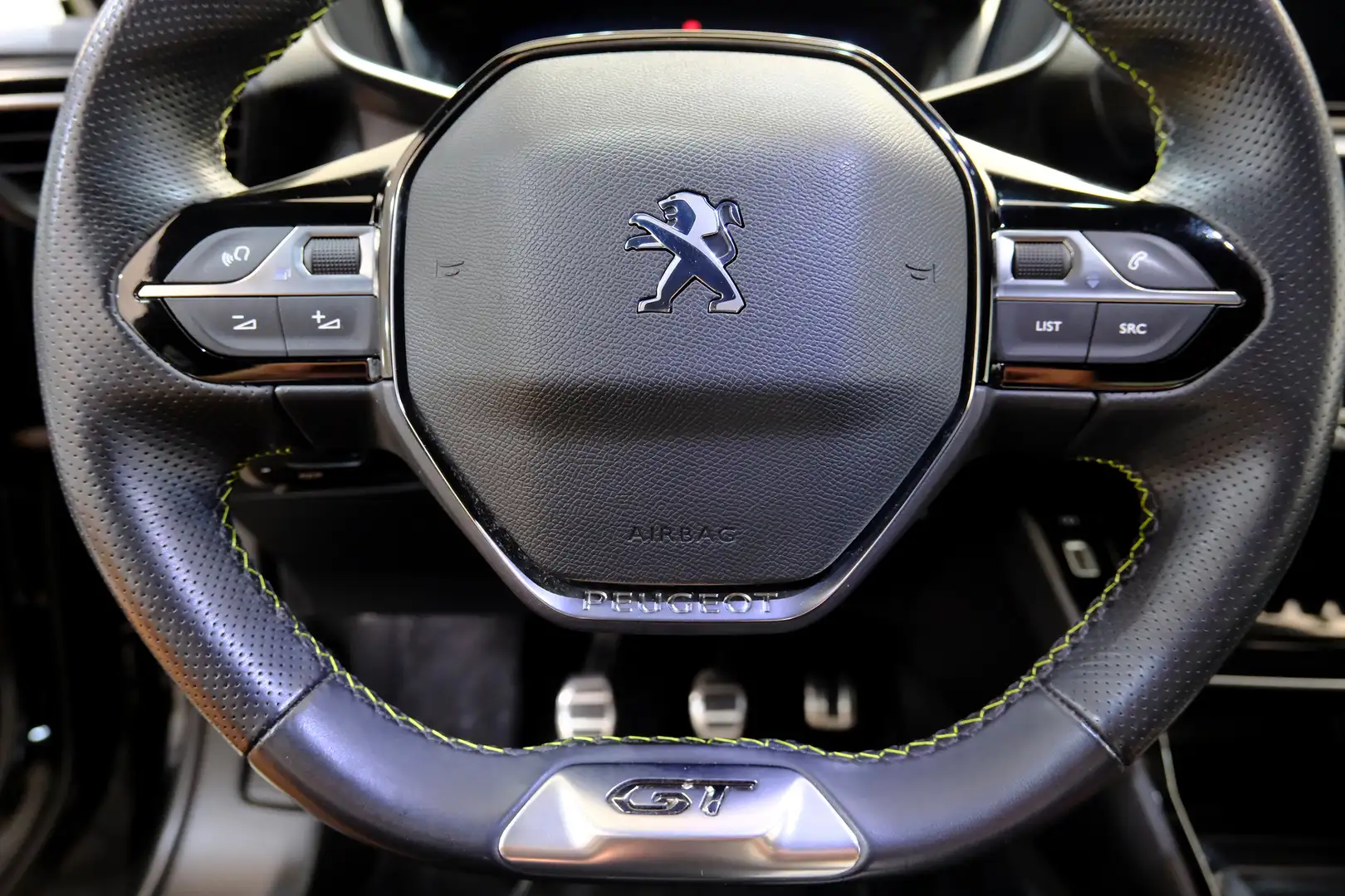 Peugeot 2008 1.2T 130cv GT LED + COCKPIT 3D Nero - 2