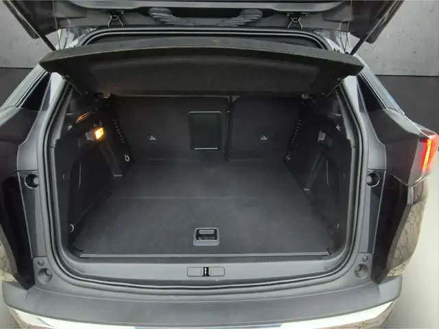 Peugeot 3008 view 7