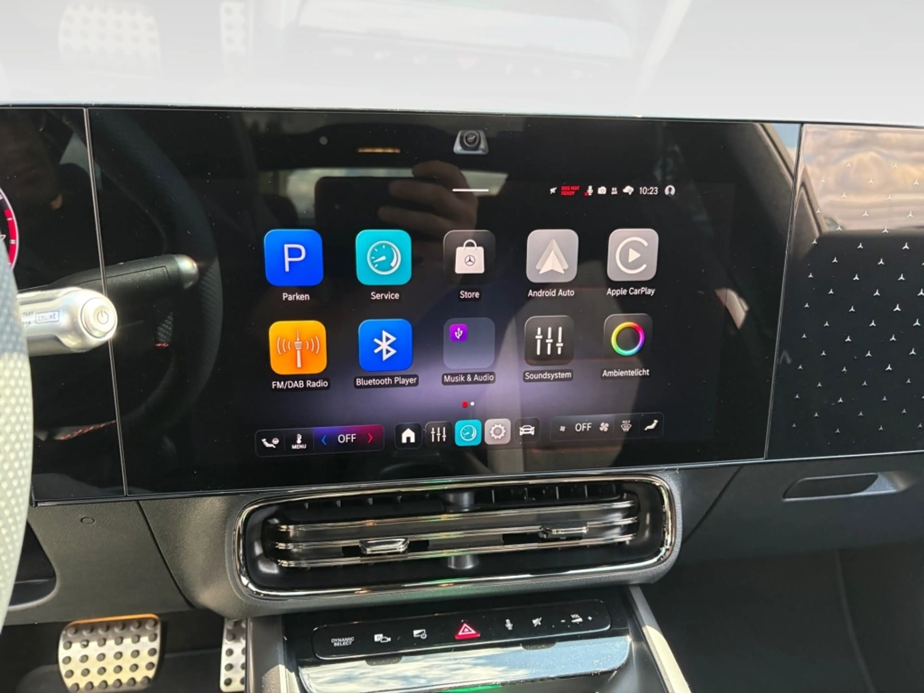 Mercedes-Benz CLA 180 AMG-Line+Night+Pano+DISTRON+KEYLESS+LED — photo 13