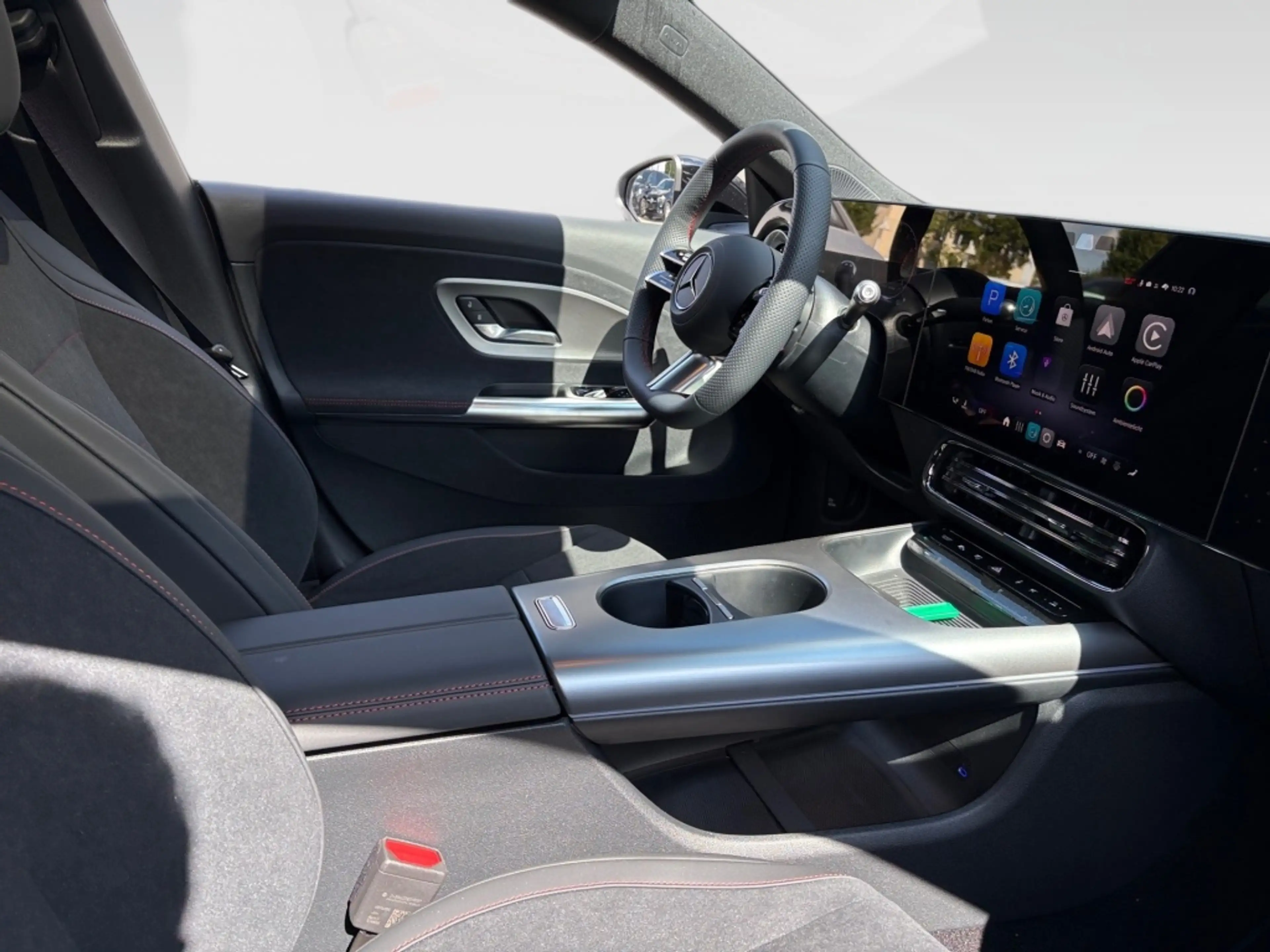 Mercedes-Benz CLA 180 AMG-Line+Night+Pano+DISTRON+KEYLESS+LED — photo 10