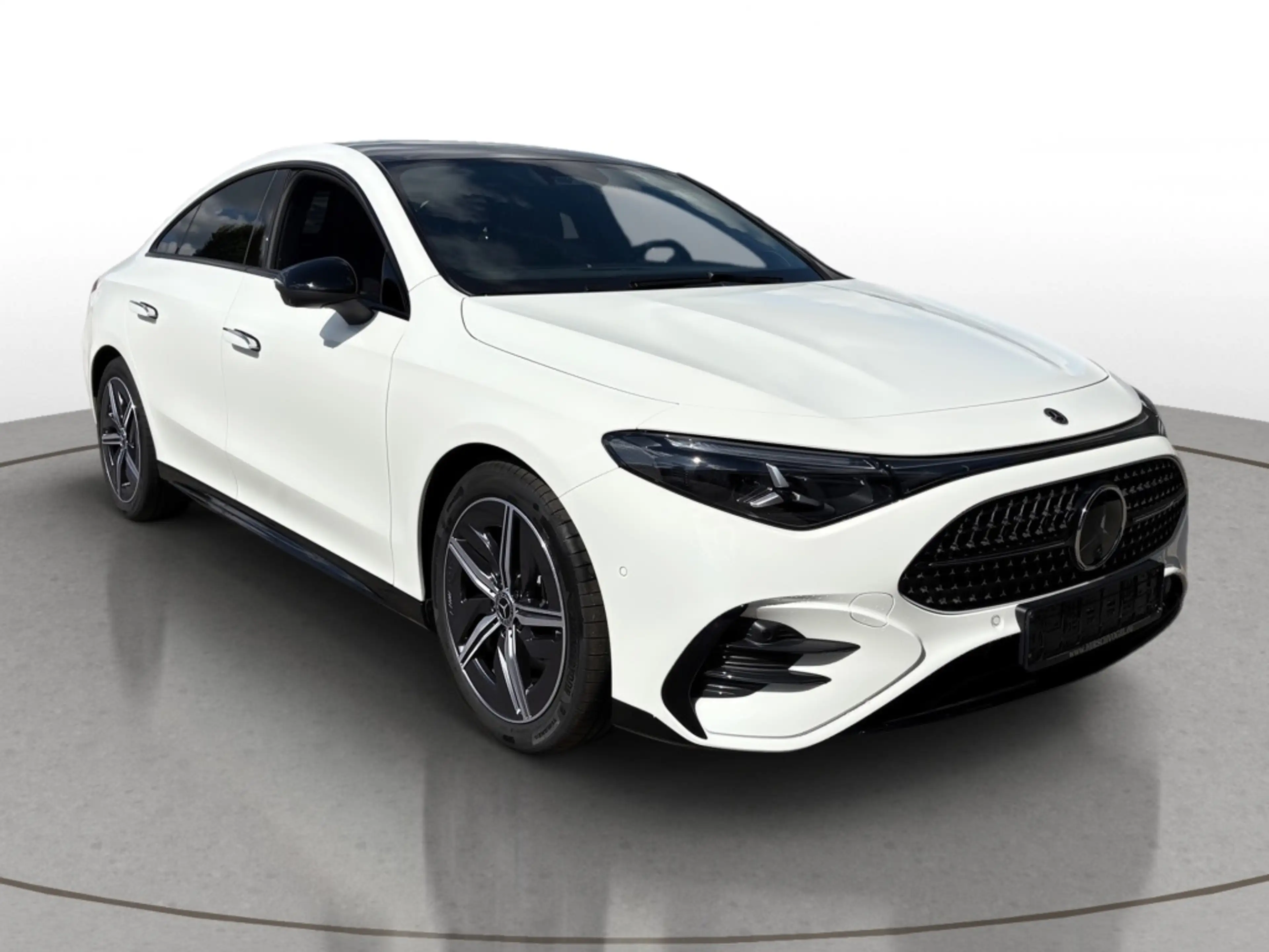 Mercedes-Benz CLA 180 AMG-Line+Night+Pano+DISTRON+KEYLESS+LED — photo 4