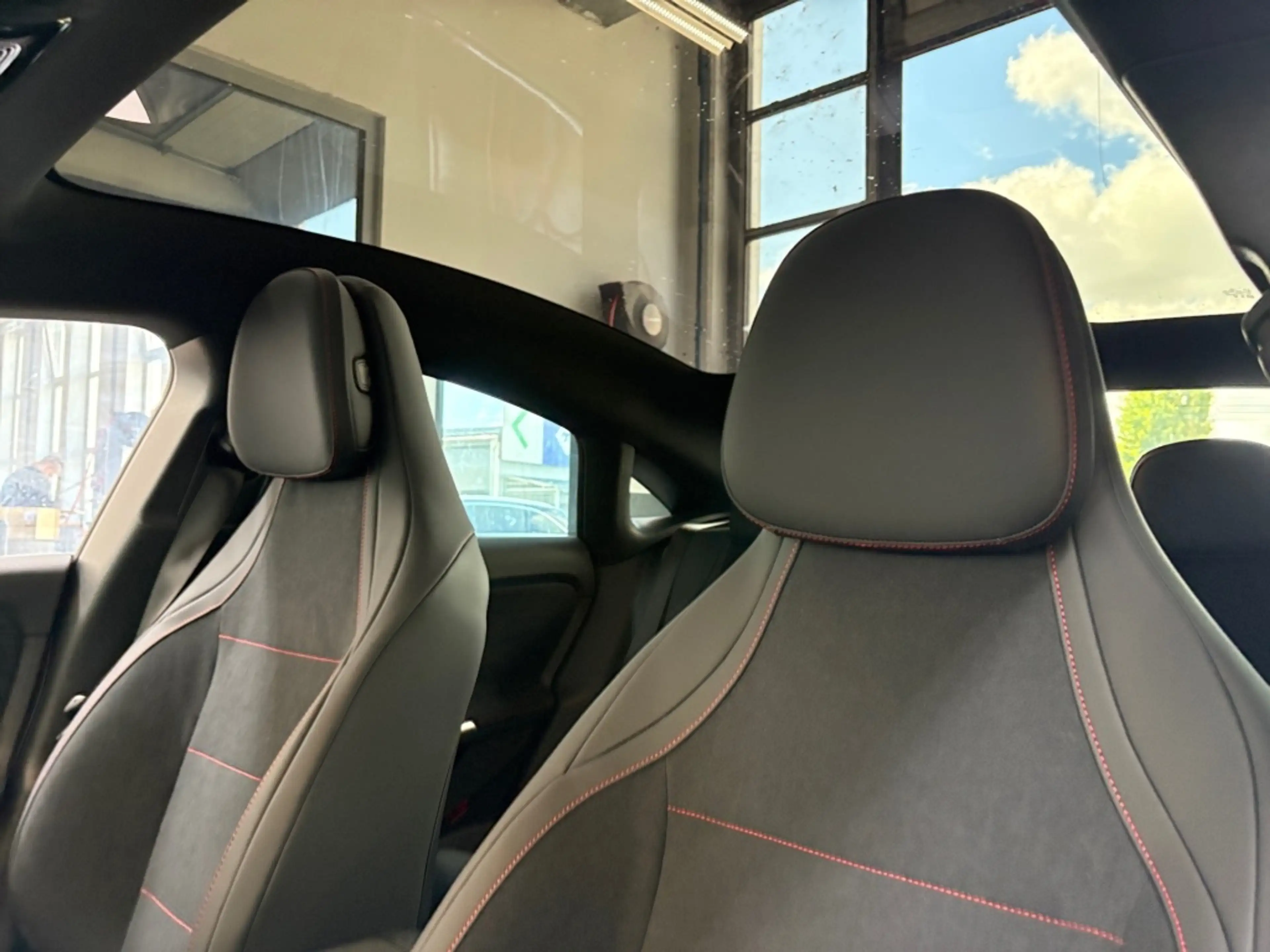 Mercedes-Benz CLA 180 AMG-Line+Night+Pano+DISTRON+KEYLESS+LED — photo 15