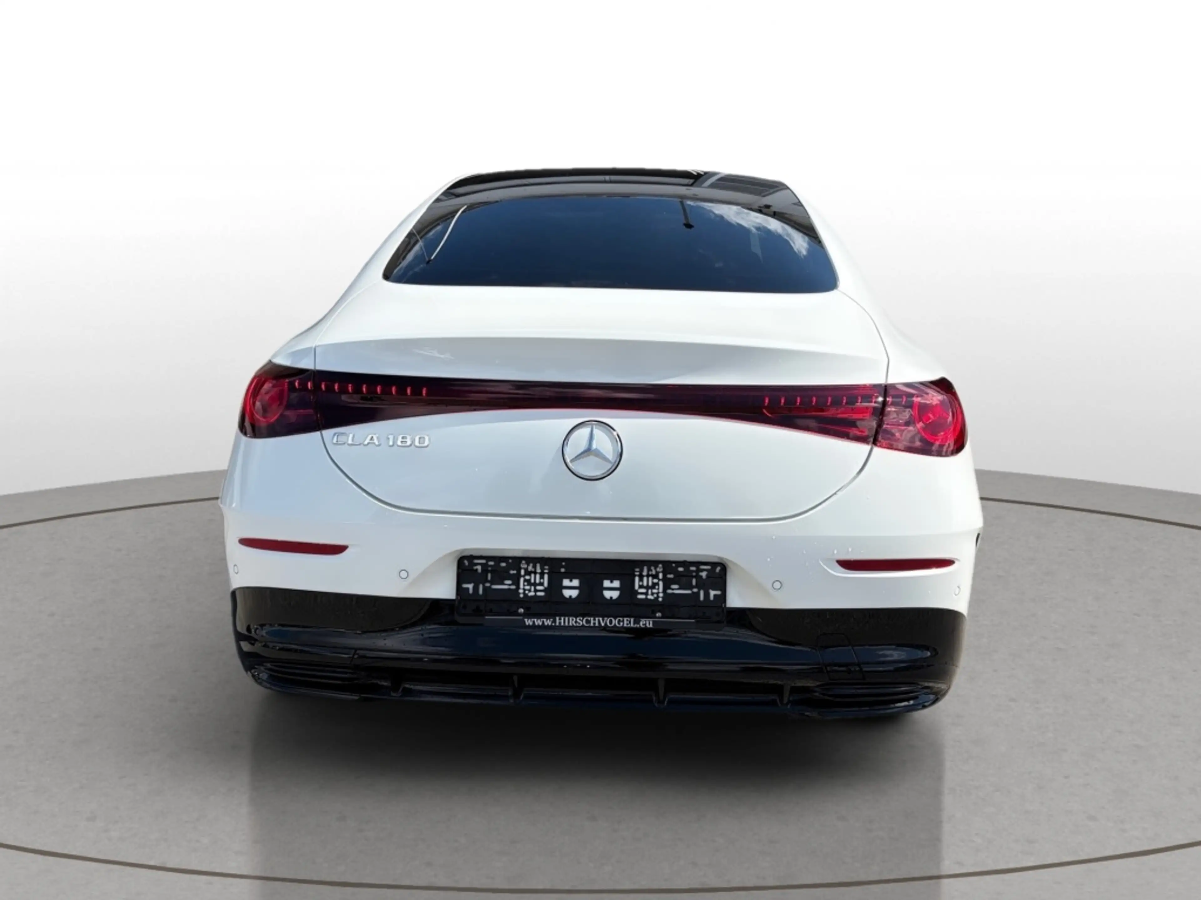 Mercedes-Benz CLA 180 AMG-Line+Night+Pano+DISTRON+KEYLESS+LED — photo 6