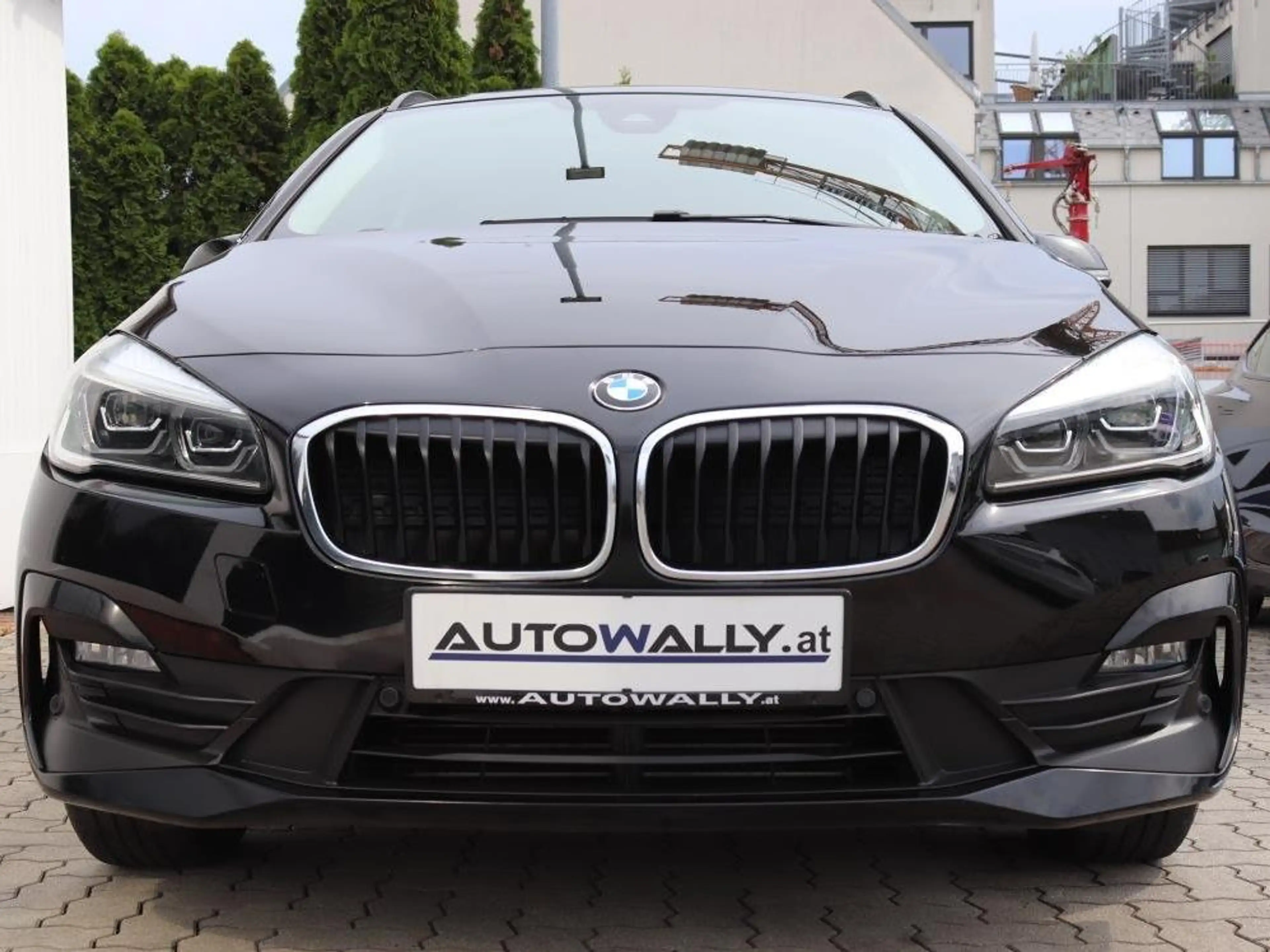 BMW 216 216 d Advantage — photo 2