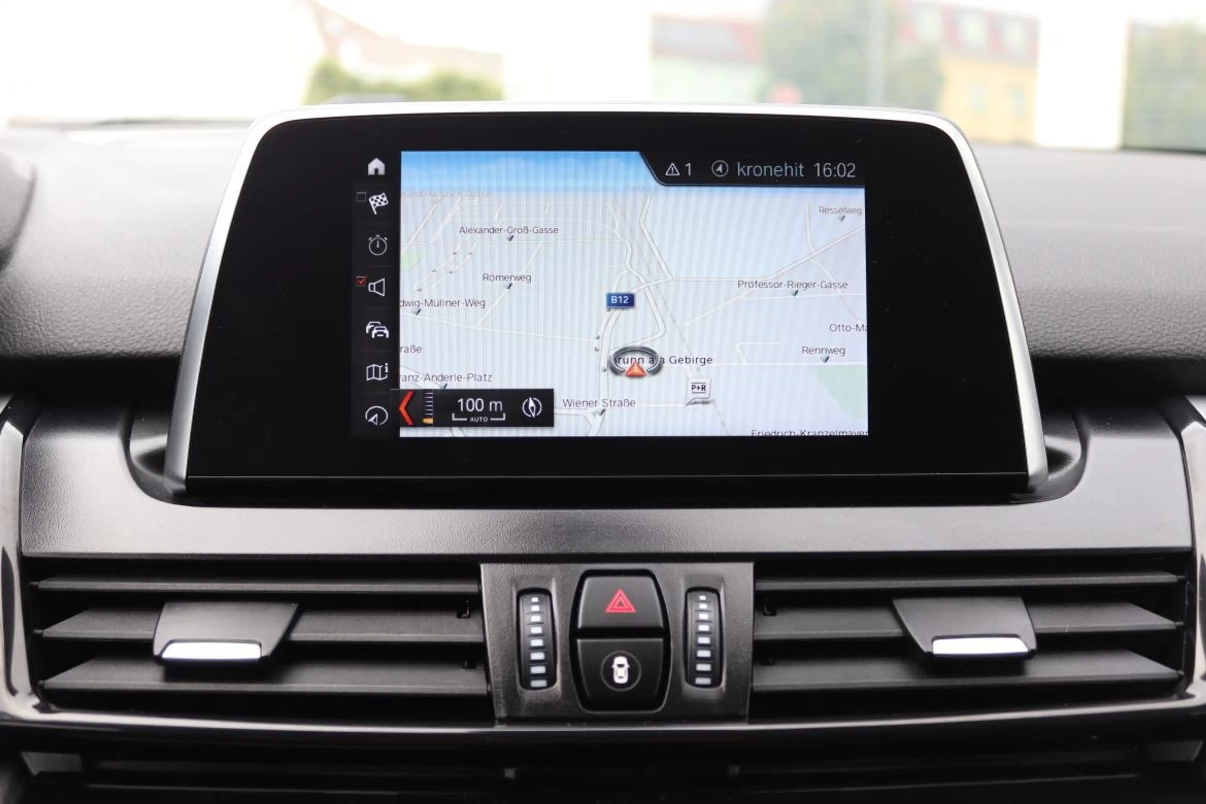 BMW 216 216 d Advantage — photo 14