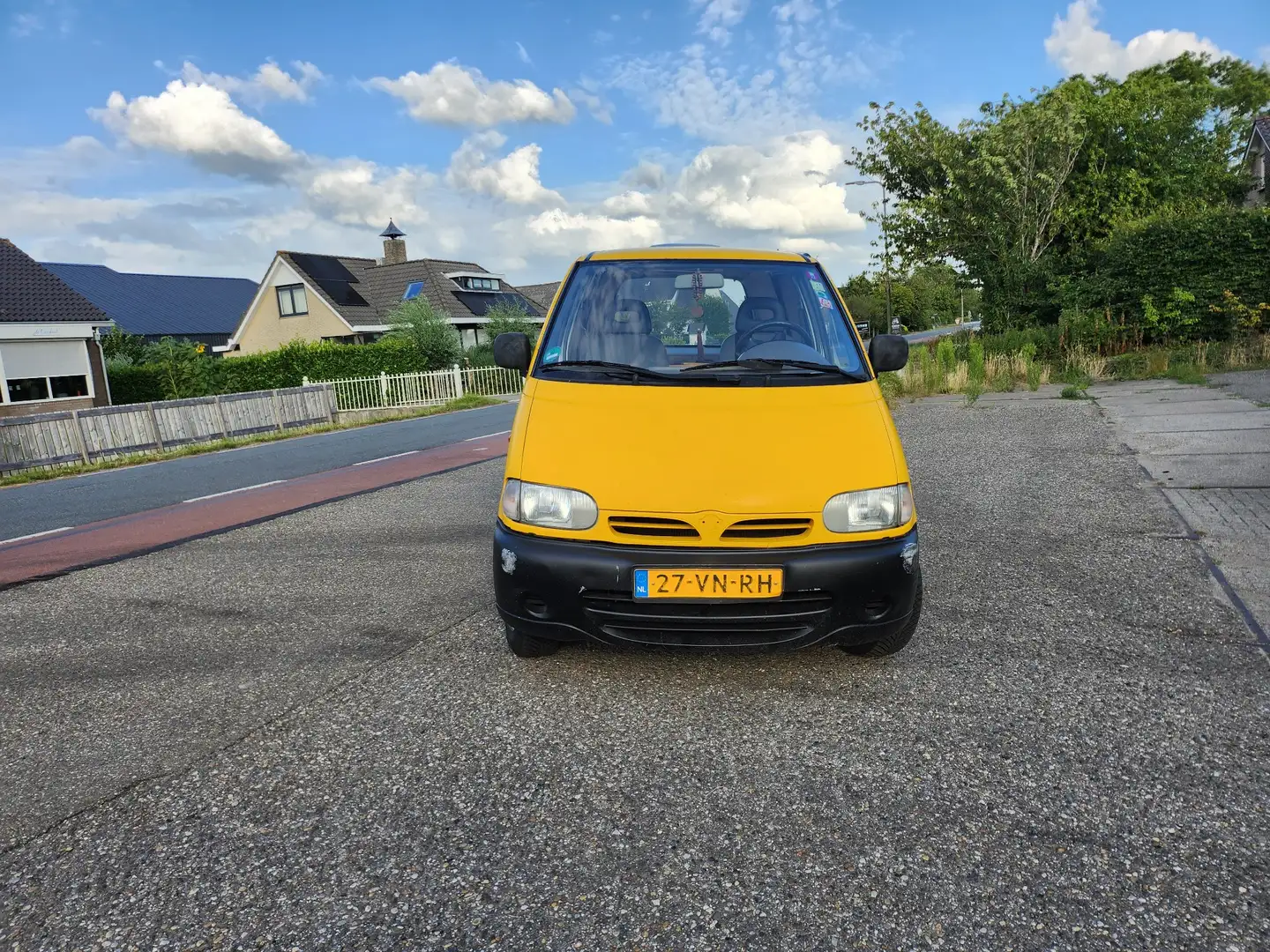 Nissan Vanette 1.6 E Basis Jaune - 2