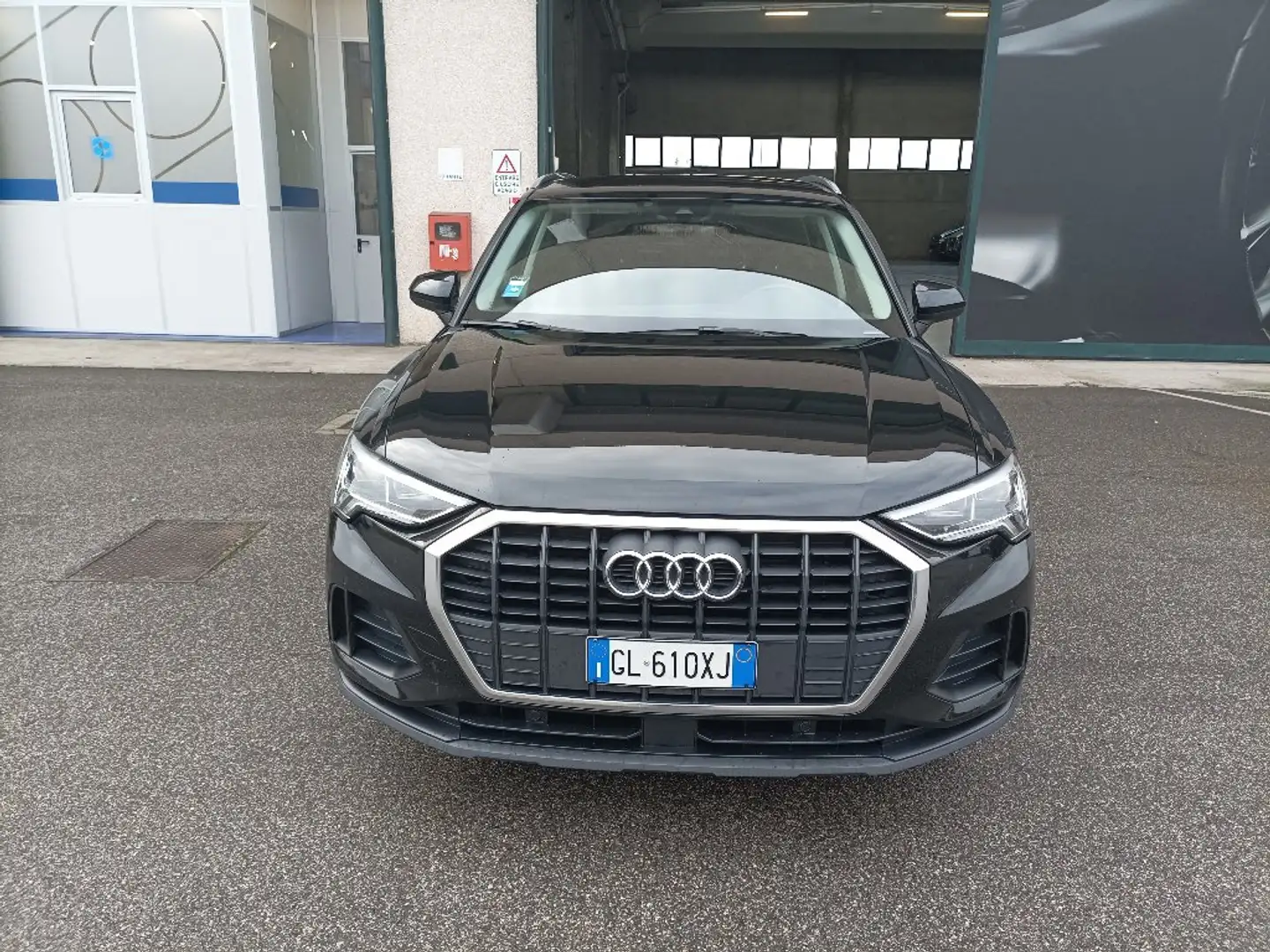 Audi Q3 35 TDI S tronic Business Negro - 1