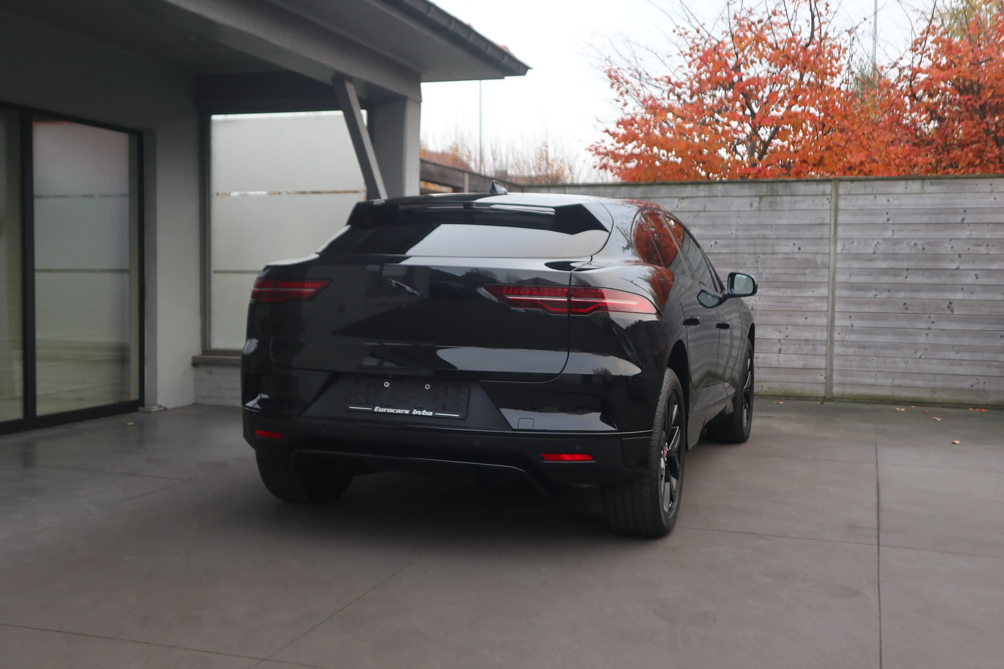 Jaguar I-Pace EV400 HSE/Black-pack/Pano/360°/Leder/4.300km !! — photo 9