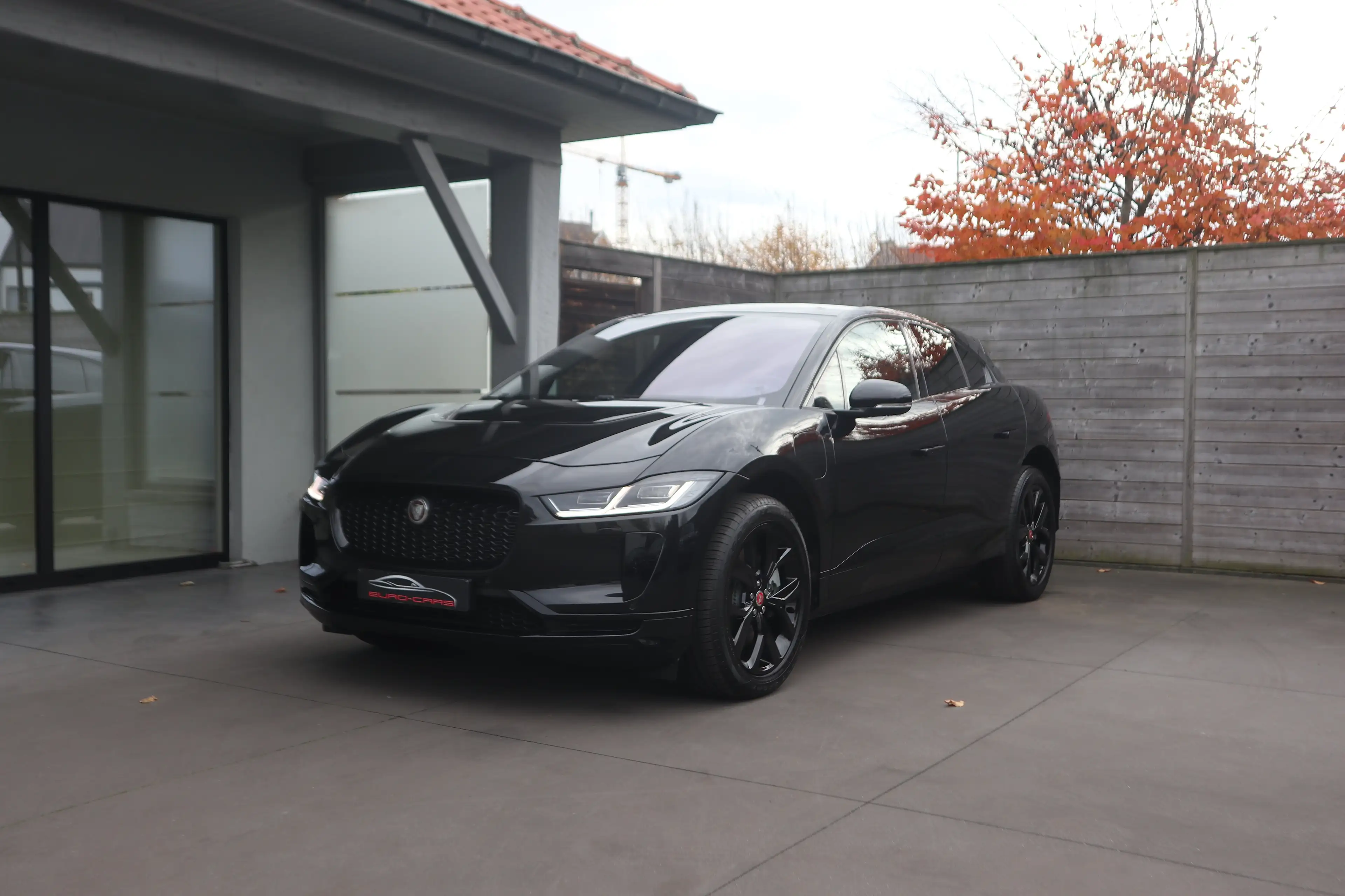Jaguar I-Pace EV400 HSE/Black-pack/Pano/360°/Leder/4.300km !! — photo 7