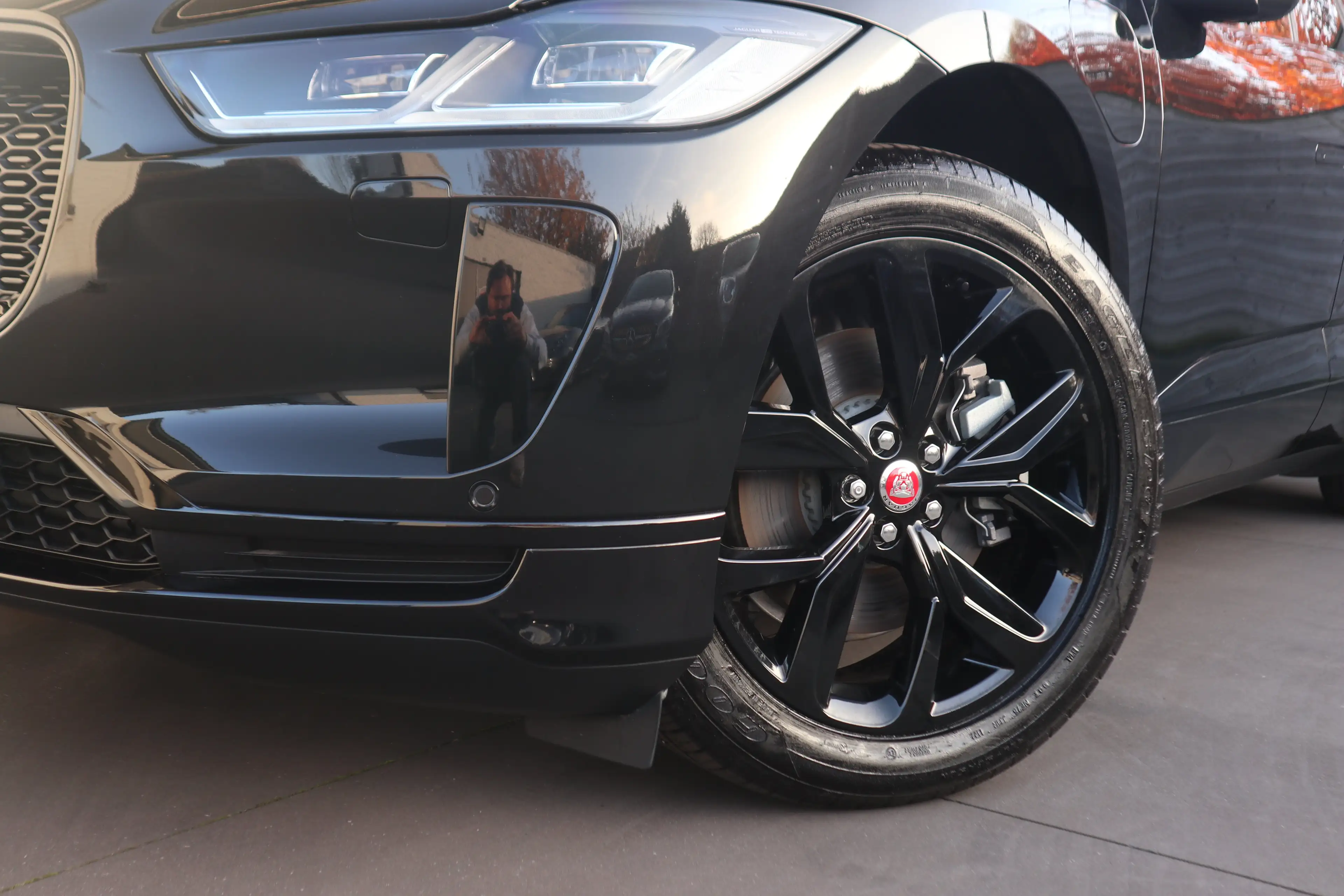Jaguar I-Pace EV400 HSE/Black-pack/Pano/360°/Leder/4.300km !! — photo 8
